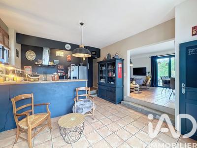 Maison - 265 m² - 8 pièces