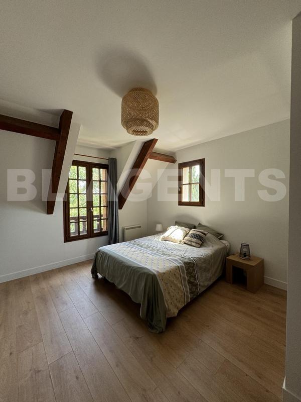 Maison - 193 m² - 6 pièces