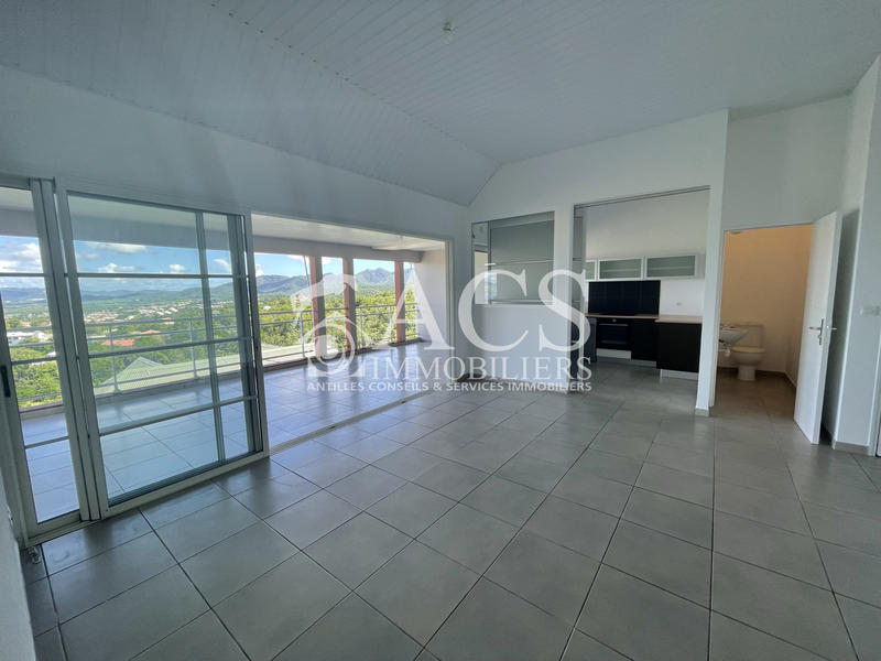 Appartement - 81 m² - 4 pièces