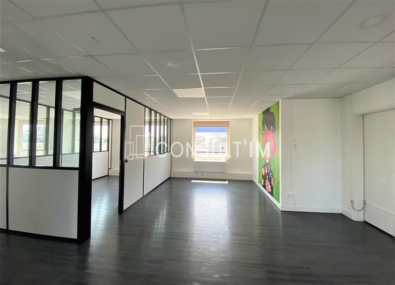 Bureau - 303 m²