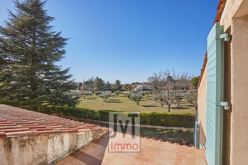 Villa - 200 m² - 7 pièces