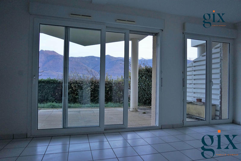 Appartement - 79 m² - 3 pièces