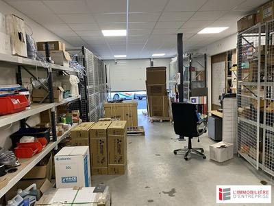 Local d'activité / Entrepôt - 455 m²
