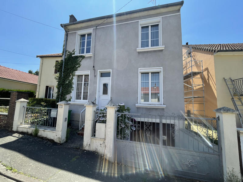 Maison - 85 m² - 3 pièces