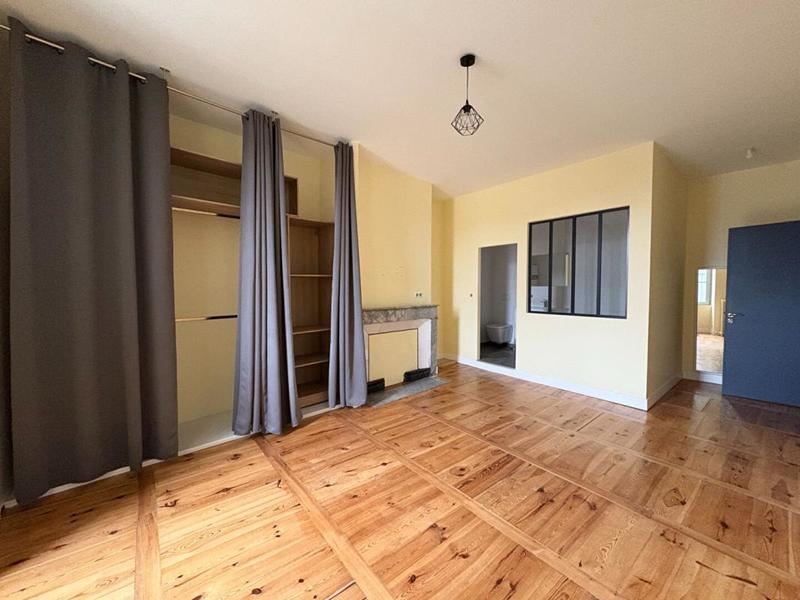 Appartement - 185 m² - 4 pièces