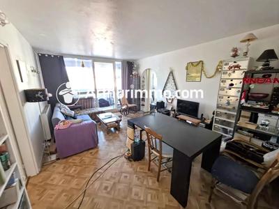 Appartement - 83 m² - 4 pièces