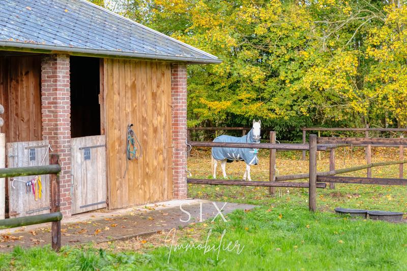 Maison - 180 m² - 5 pièces