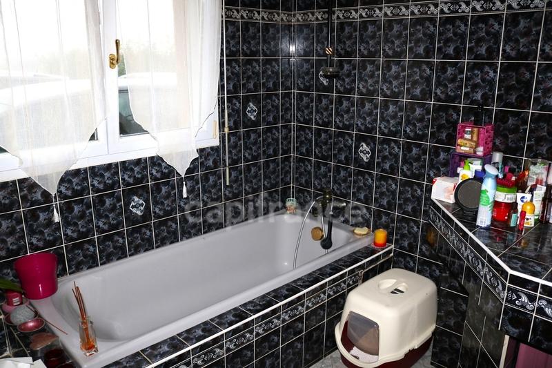 Maison - 107 m² - 6 pièces