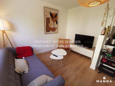 Chambre - 10 m² - 4 pièces
