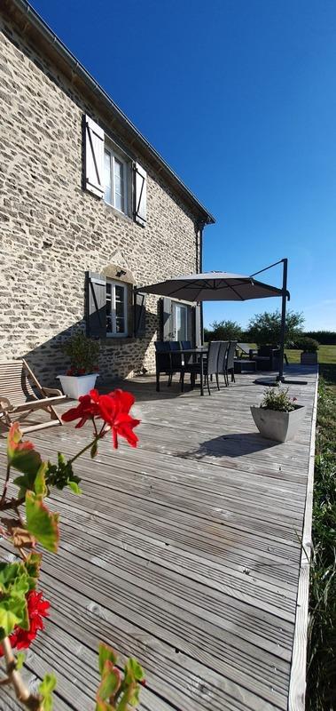 Corps de ferme - 368 m² - 11 pièces