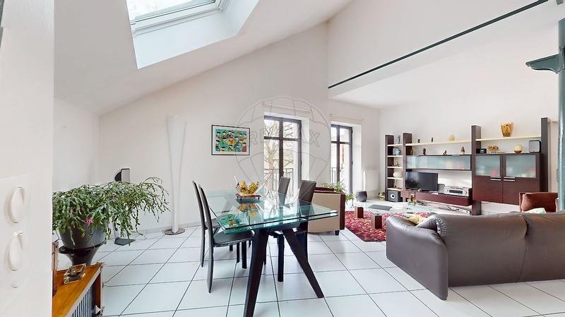 Appartement - 140 m² - 6 pièces