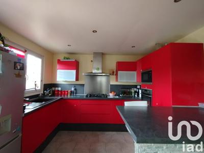 Maison - 99 m² - 5 pièces