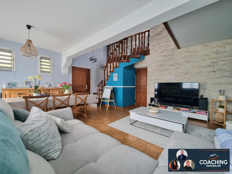 Maison - 146 m² - 8 pièces