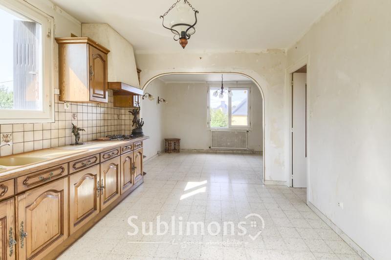 Maison traditionnelle - 88 m² - 4 pièces