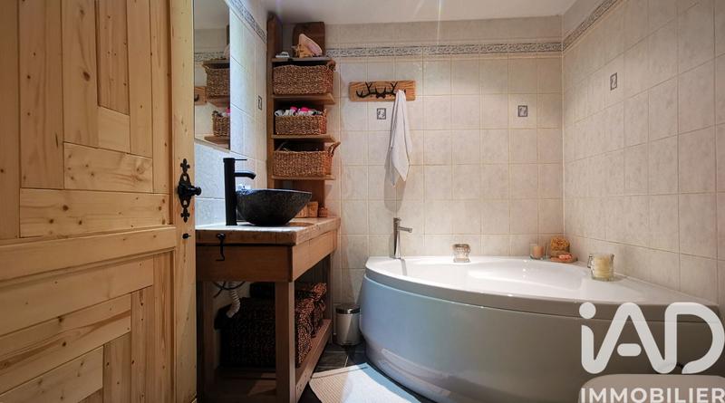 Maison - 279 m² - 8 pièces