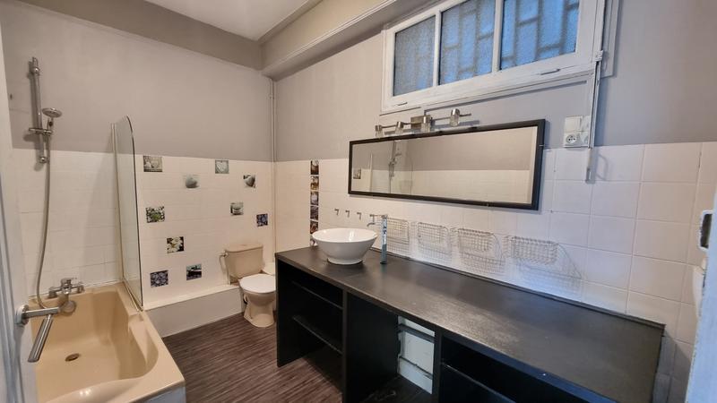 Appartement - 90 m² - 3 pièces