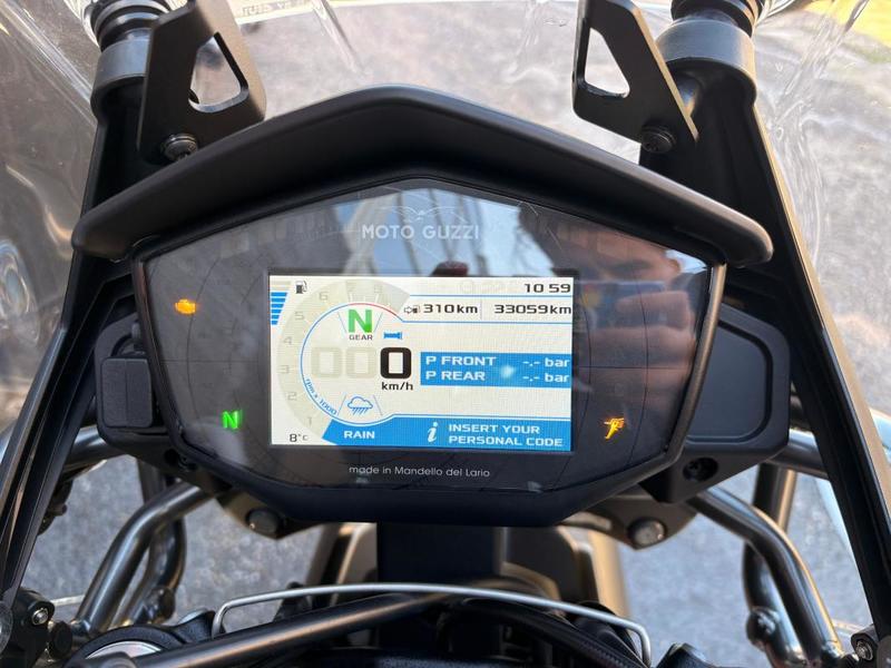 Moto Guzzi V85tt Travel