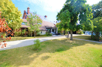 Maison - 202 m² - 9 pièces