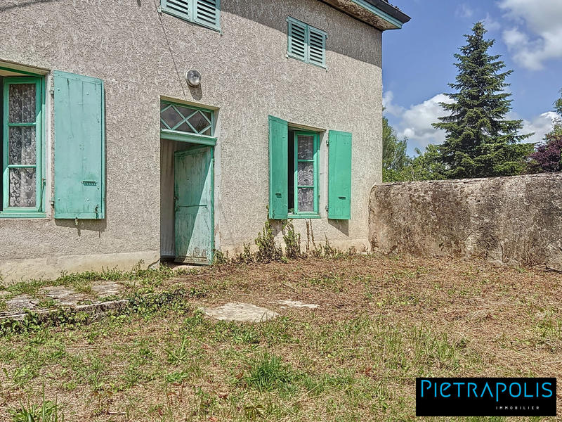 Maison ancienne - 180 m² - 3 pièces