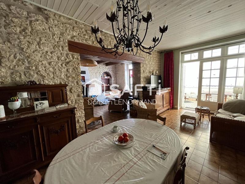 Maison - 111 m² - 10 pièces