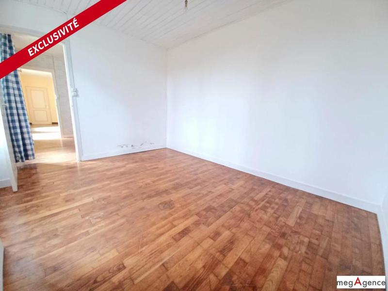 Maison - 240 m² - 9 pièces