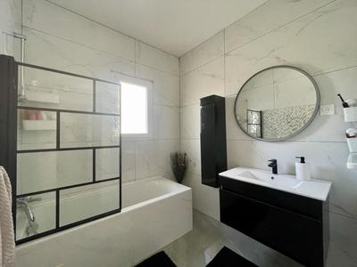 Maison - 121 m² - 4 pièces