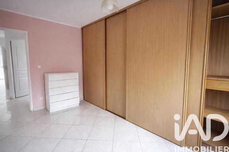 Maison - 254 m² - 11 pièces