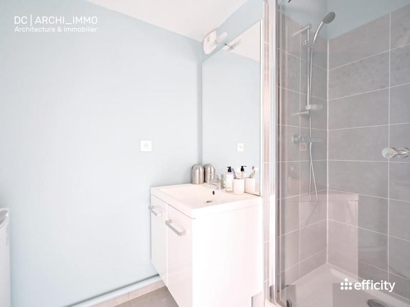 Appartement - 100 m² - 4 pièces