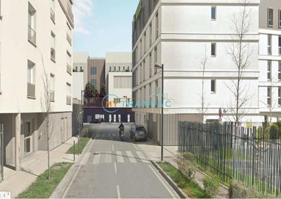 Local d'activités - 1 600 m²