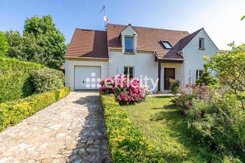 Maison - 136 m² - 6 pièces