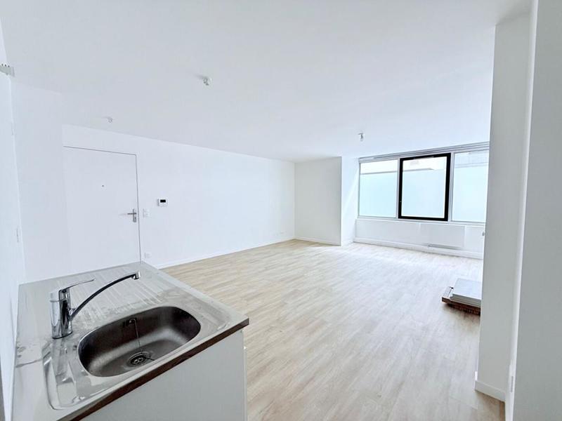 Studio - 37 m² - 1 pièce