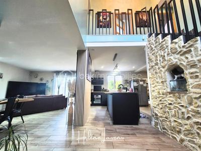 Maison - 128 m² - 6 pièces