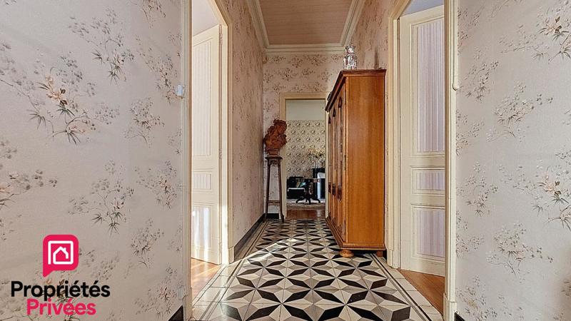 Maison - 160 m² - 6 pièces