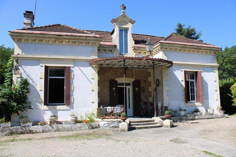 Maison - 178 m² - 6 pièces