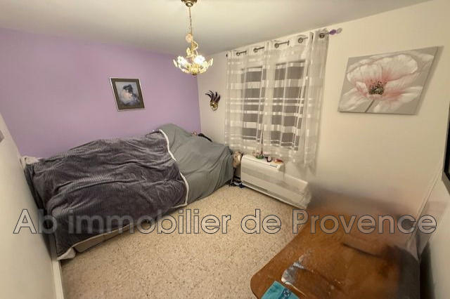 Maison - 9 720 m² - 3 pièces