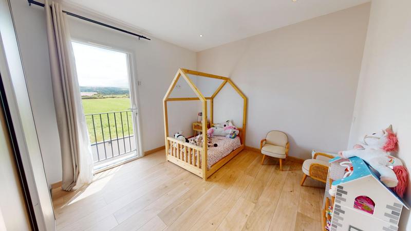 Maison - 170 m² - 6 pièces