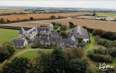 Manoir - 1 600 m² - 30 pièces