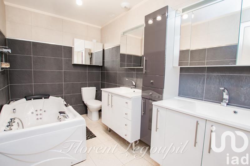 Maison - 162 m² - 6 pièces