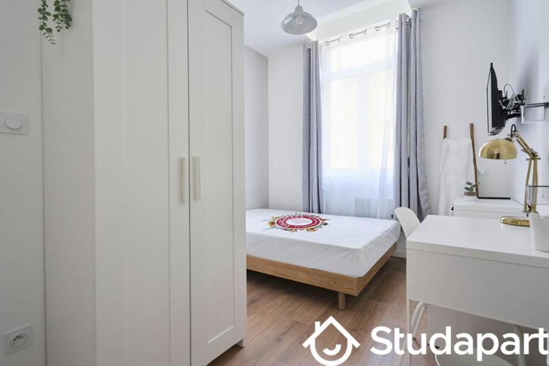 Chambre - 12 m² - 1 pièce