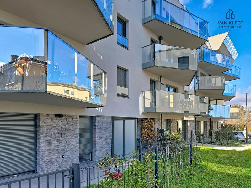 Appartement - 93 m² - 4 pièces