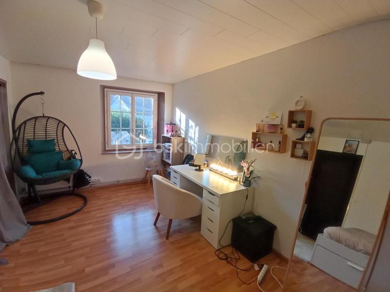 Maison - 230 m² - 6 pièces