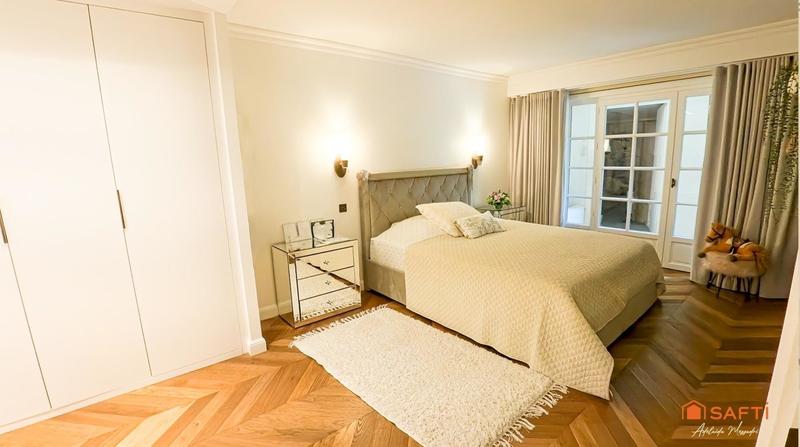 Villa - 419 m² - 10 pièces