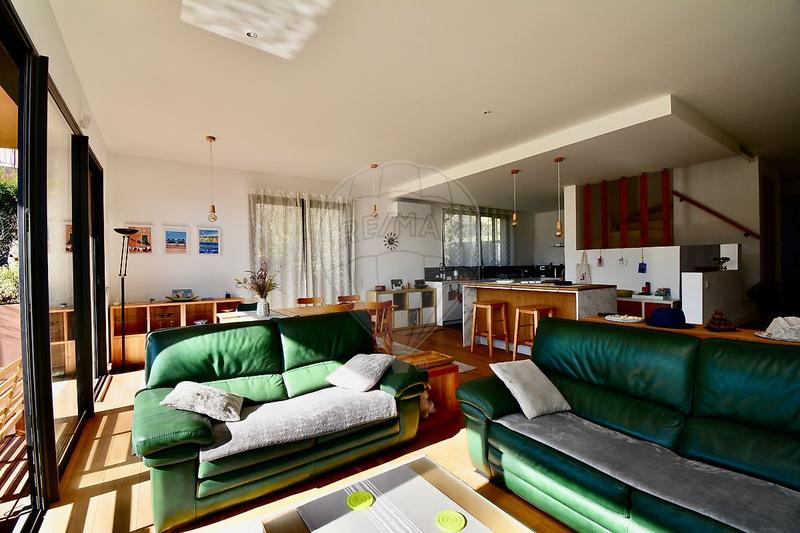 Maison - 160 m² - 5 pièces