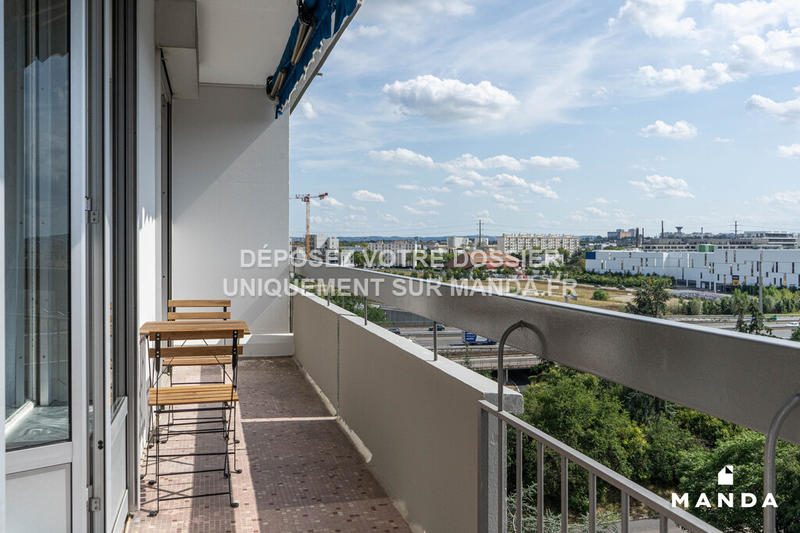 Chambre - 9 m² - 6 pièces