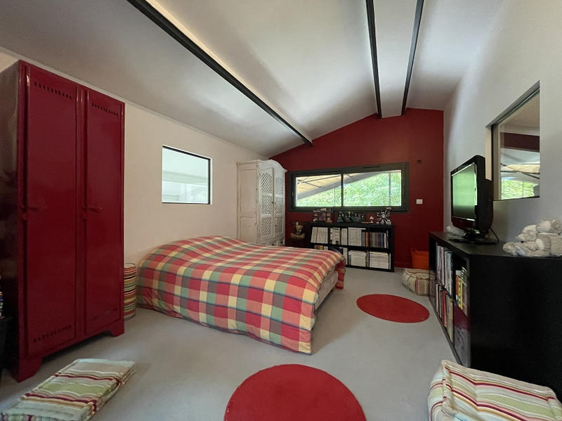 Maison - 300 m² - 7 pièces