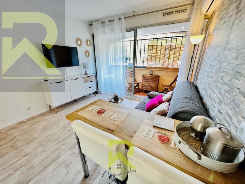 Studio - 19 m² - 1 pièce