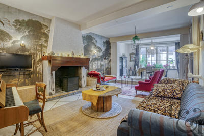 Maison - 181 m² - 5 pièces