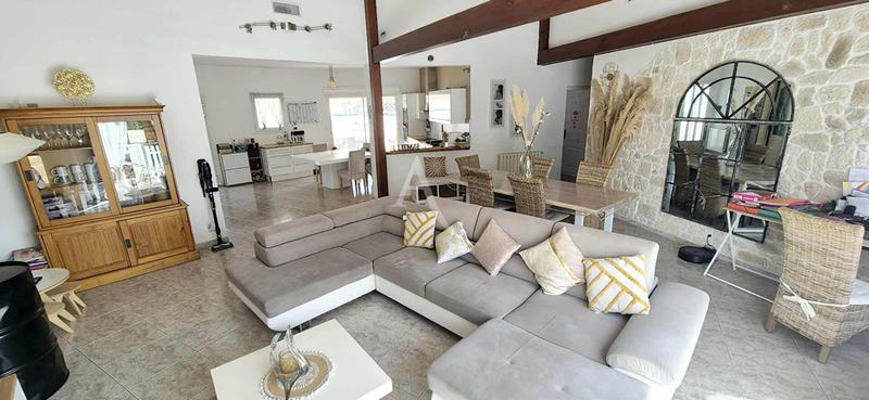 Maison - 170 m² - 6 pièces