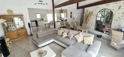 Maison - 170 m² - 6 pièces