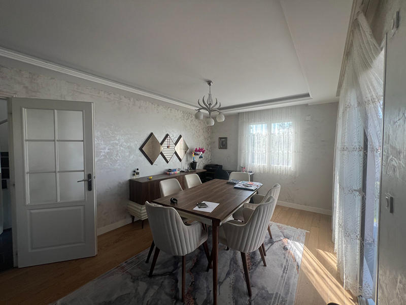 Maison - 148 m² - 5 pièces